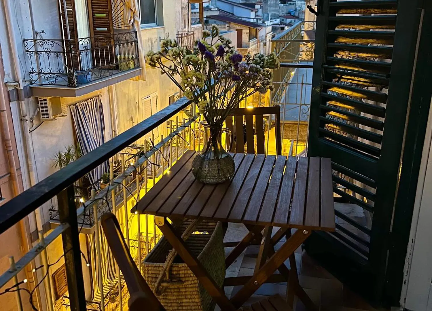 Sarmento Balcony Lejlighed Carini
