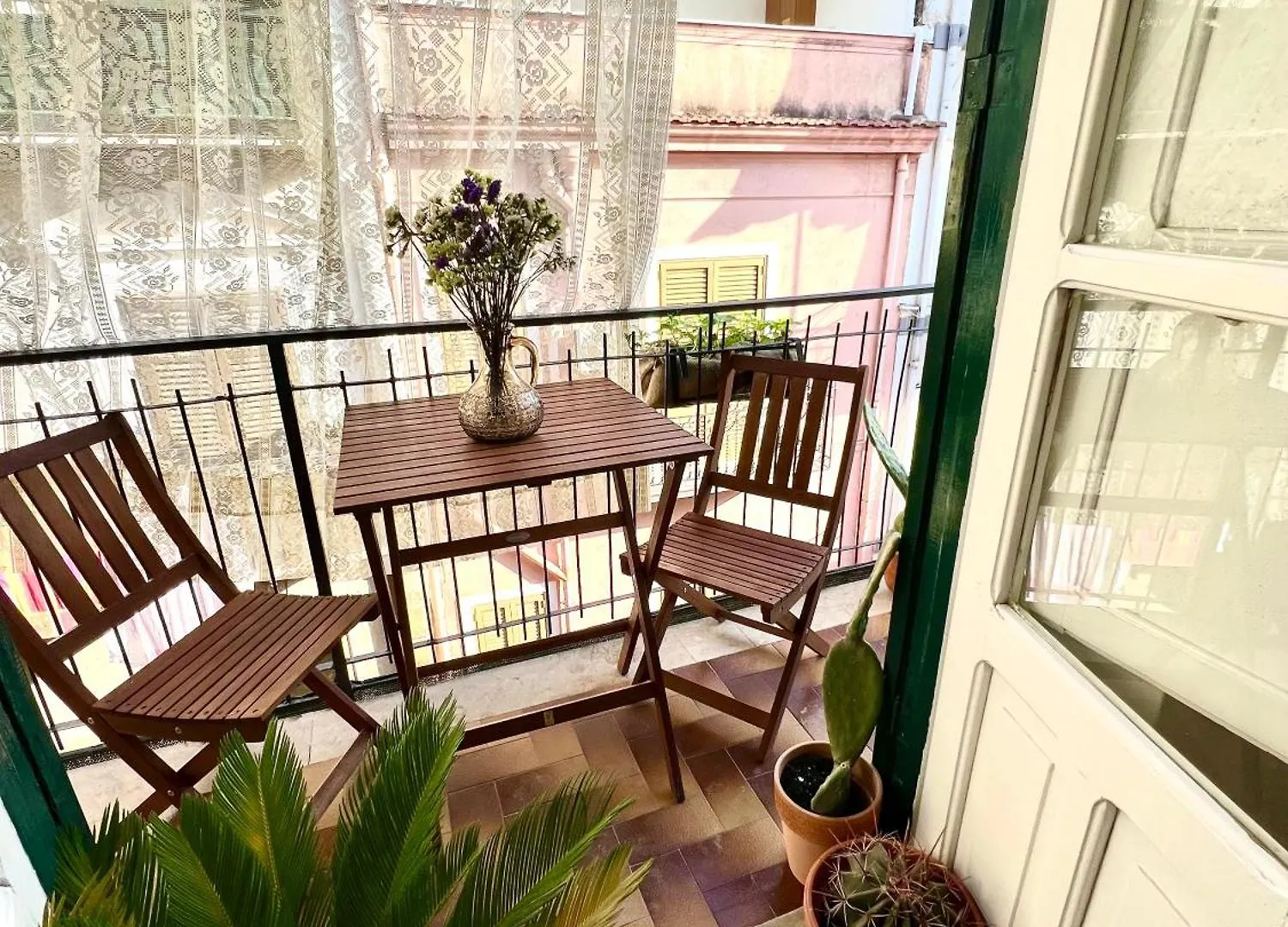 Sarmento Balcony Lejlighed Carini